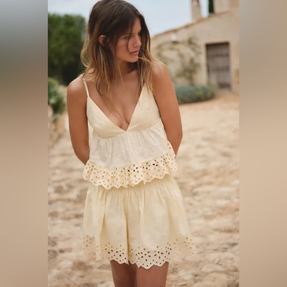 Zara 2 pieces Eyelet Lace Shorts Set